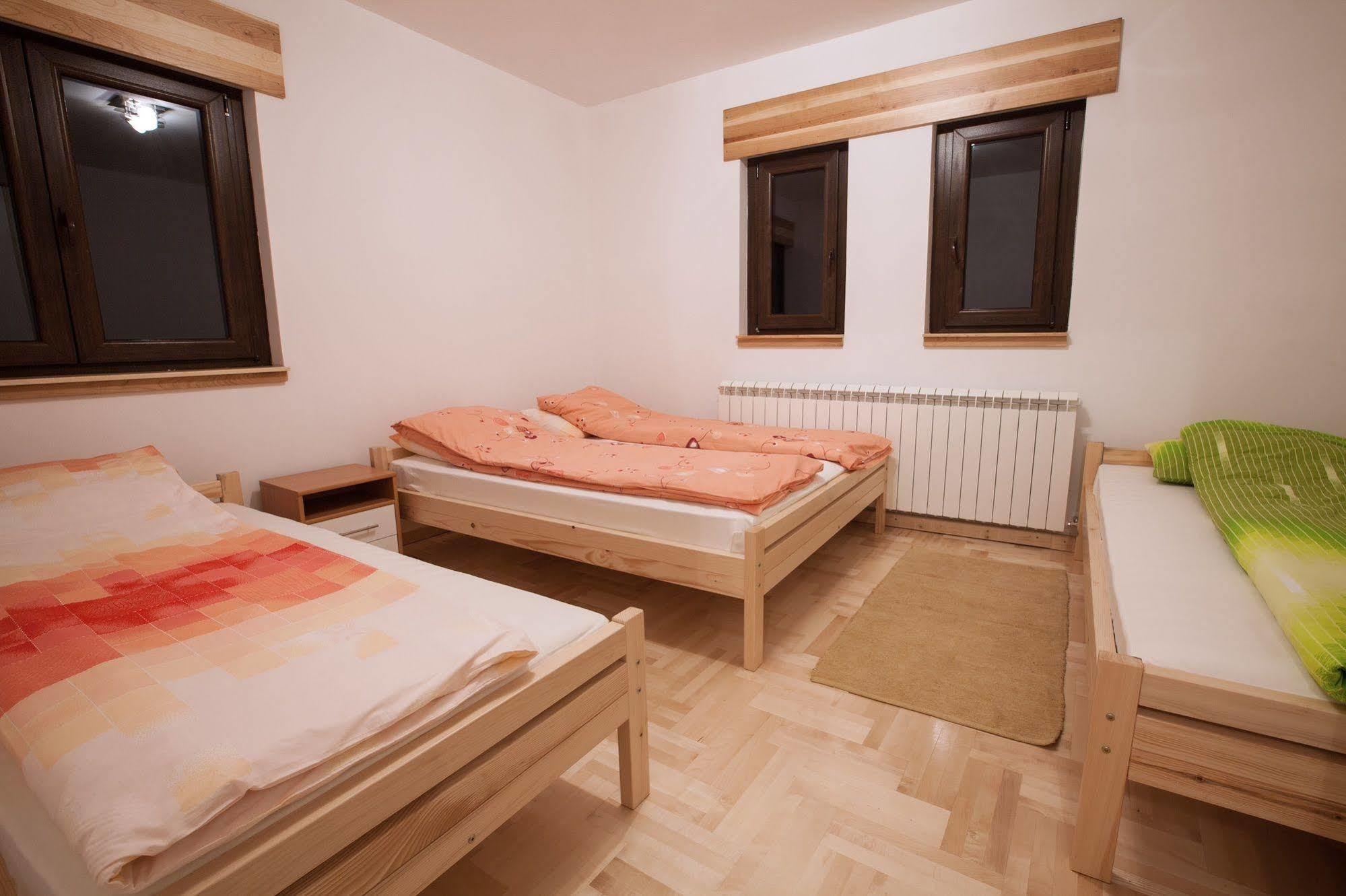 Vila Plamenac Divčibare Kültér fotó